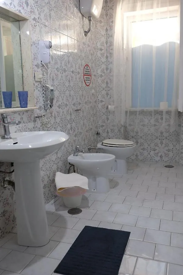 Bed & Breakfast Il Golfo Naples 3*,  Italy
