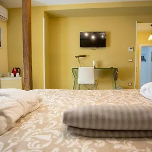 Chiaia 205 Guest house